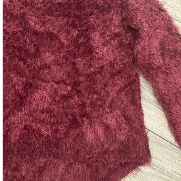 Eyelash Fuzzy Red Sweater Holiday Cozy Soft Knit Pullover Women's Size XL - Picture 3 of 3